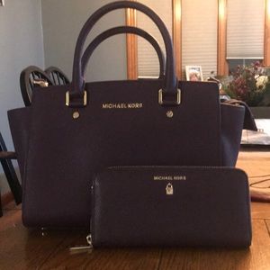 Matching Michael Kors Purse and Wallet